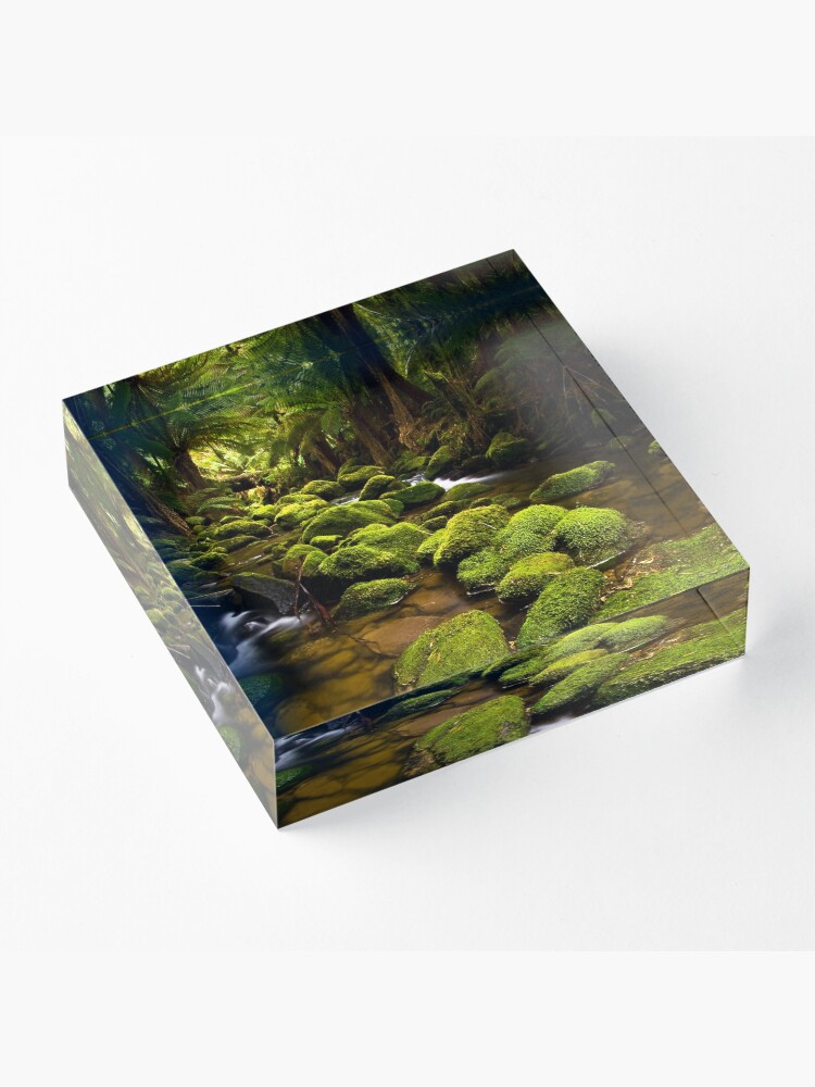 Alternate view of Flowing Acrylic Block