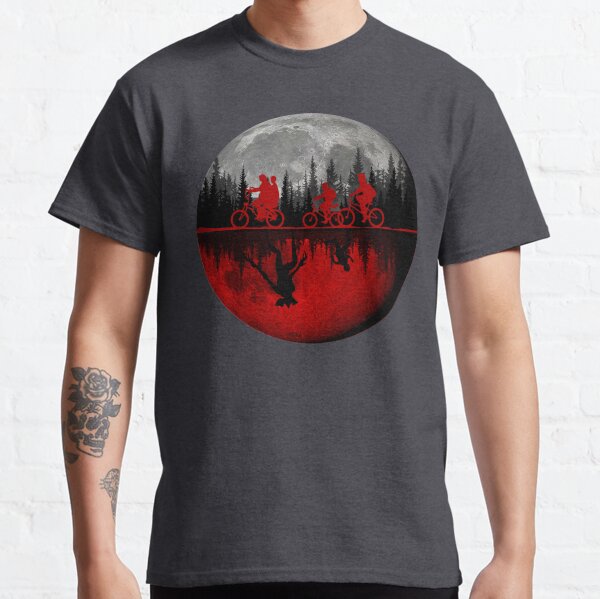 Vista previa del artículo con la obra «Stranger Things moon design», diseñado y vendido por chrlalexandru.