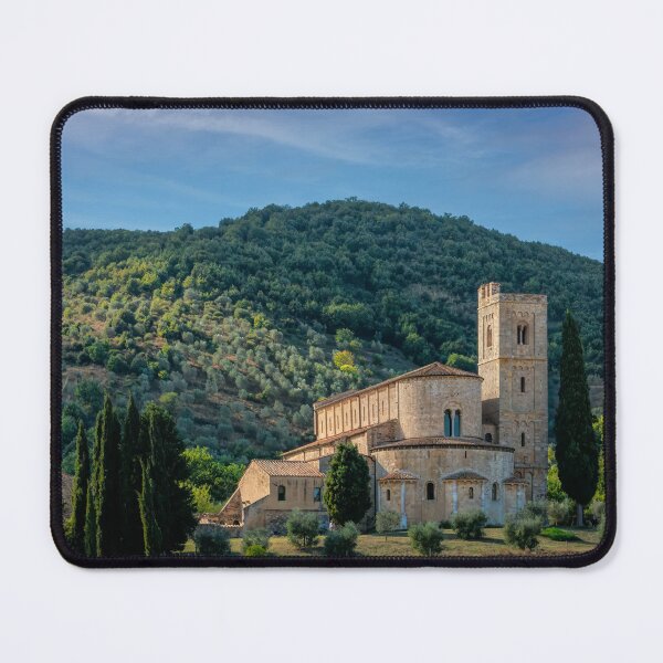 Aperçu de l'œuvre Abbaye de Sant'Antimo créée et vendue par Viv Thompson Photography .