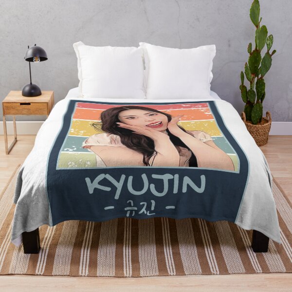 Item preview, NMIXX Kyujin Retro Animated designed and sold by AliffStudio.