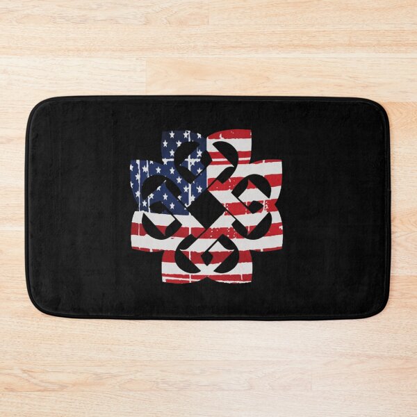 Artikelvorschau, I Will Not Bow Flagge Rockband Geschenk Fan entworfen und verkauft von Kemnhhell.