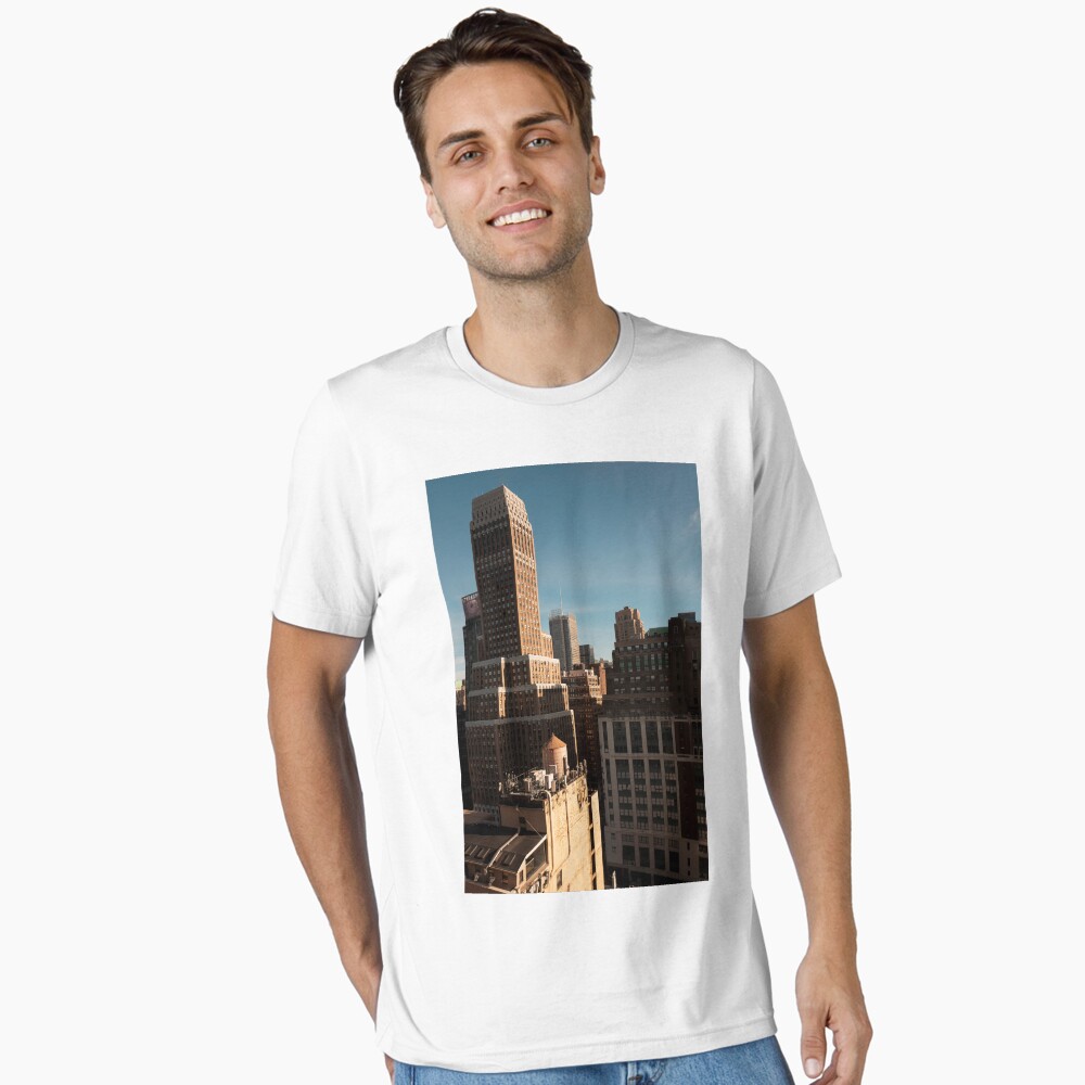 Artikel-Vorschau von Essential T-Shirt, designt und verkauft von Portalius.