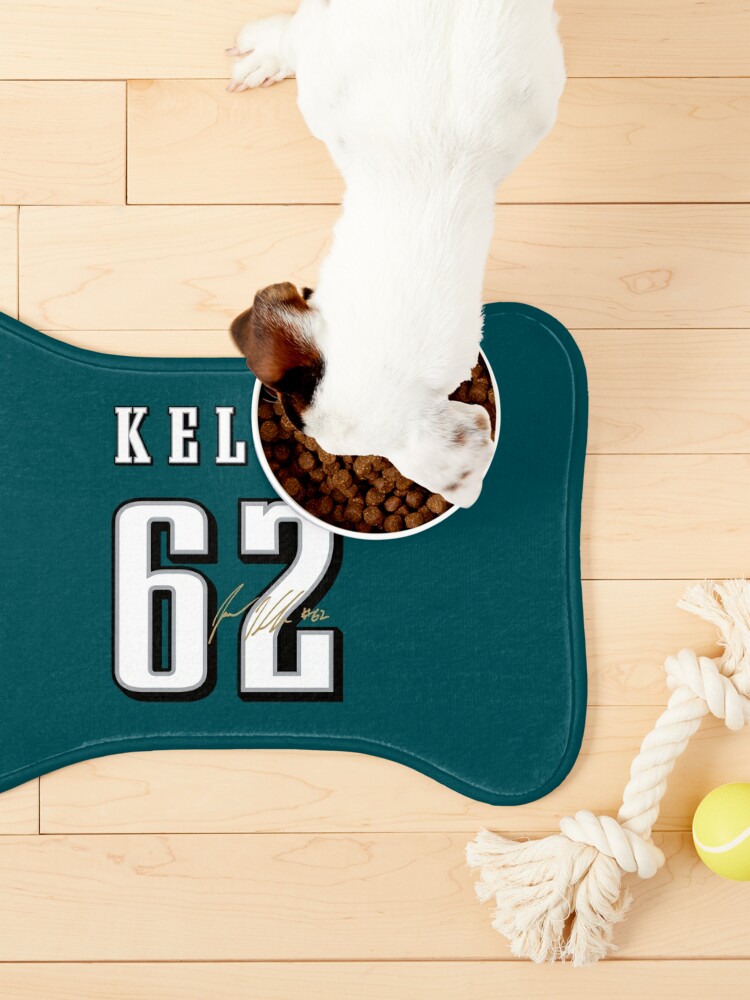 Jason Kelce 62 Eagles Essential T-Shirt by fezztee