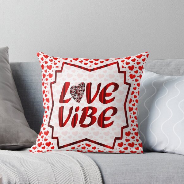 Item preview, Almohadas y bolsas "Love Vibe" | Diseños de arte únicos "Love Vibe" del Día de San Valentín más vendidos | Día de San Valentín de las parejas designed and sold by ZaqGum.