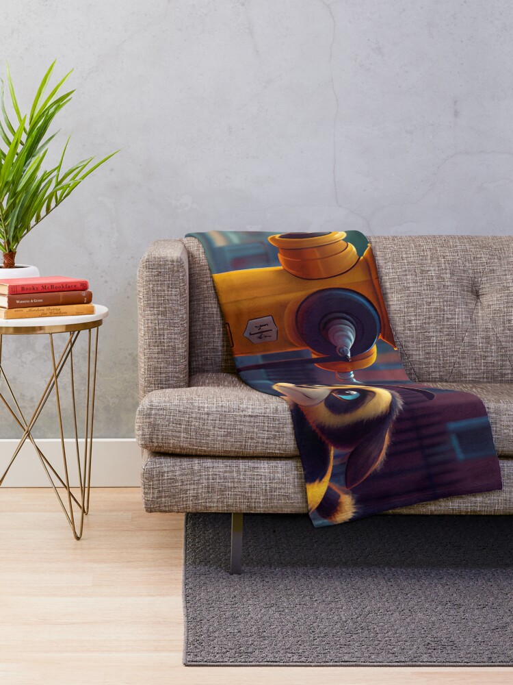 Imagen 2 de 6, Manta con la obra Fizz and the Bumblebee at the Fire Hydrant Digital Painting, diseñada y vendida por CodeAndColors.