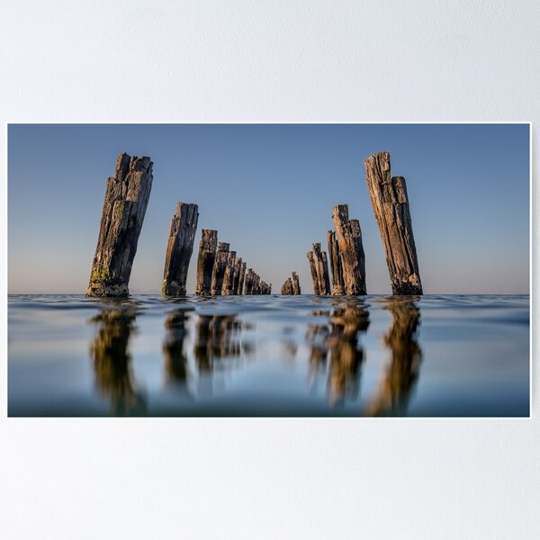 Artikelvorschau, Clifton Springs Jetty Reflexion entworfen und verkauft von Russell Charters.