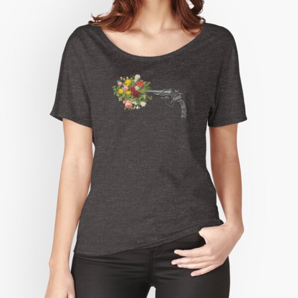 Roses and Gun | Gun and Flowers | Vintage Guns | Relaxed Fit T-Shirt