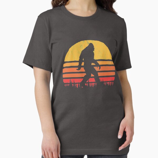 Vista previa del artículo con la obra «Retro Bigfoot Silhouette Sun Vintage - ¡Crea!», diseñado y vendido por giantstepdesign.