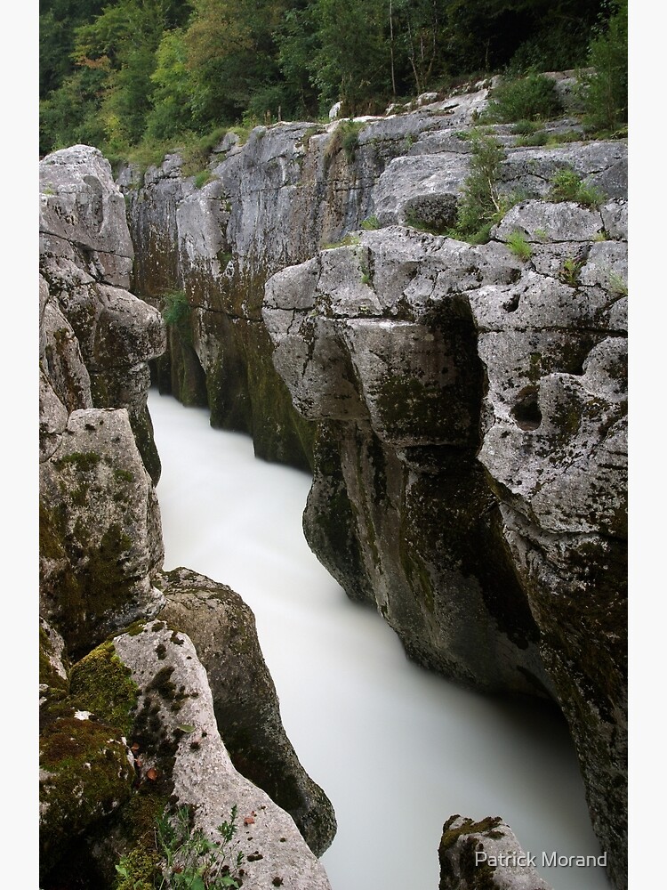 Water in the rocks by patmo