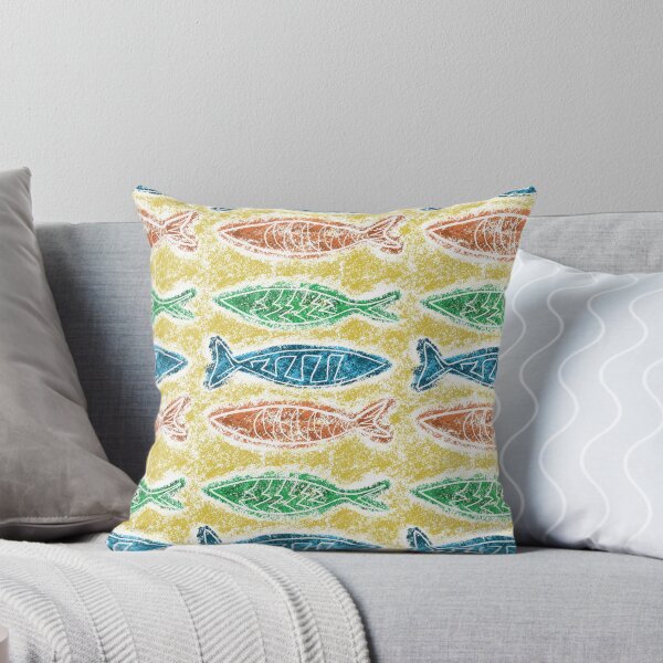 Aperçu de l'œuvre Motif de poisson rouge, vert et bleu dessiné à la main pour une touche de plage créée et vendue par Lilly-Rune.