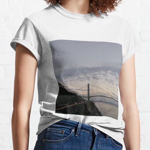 Verrazano-Narrows Bridge Classic T-Shirt