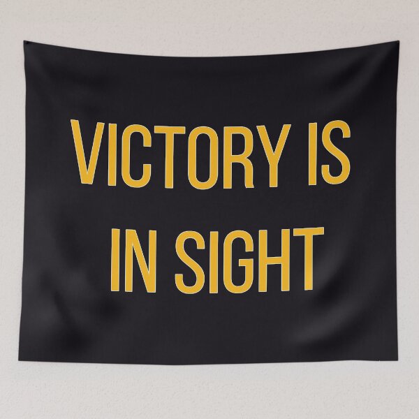 Aperçu de l'œuvre Victory Is In Sight - Work Hard créée et vendue par mcmtdesigns.