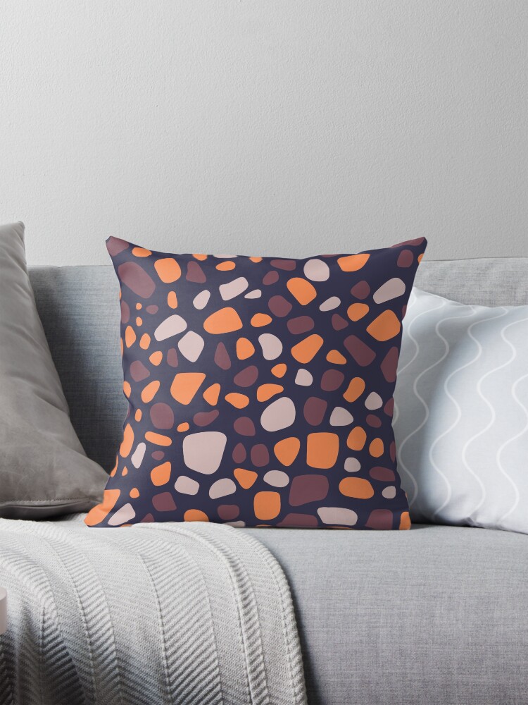 Thumbnail 1 von 4, Kissen, Terrazzo Orange designt und verkauft von sionia-art.