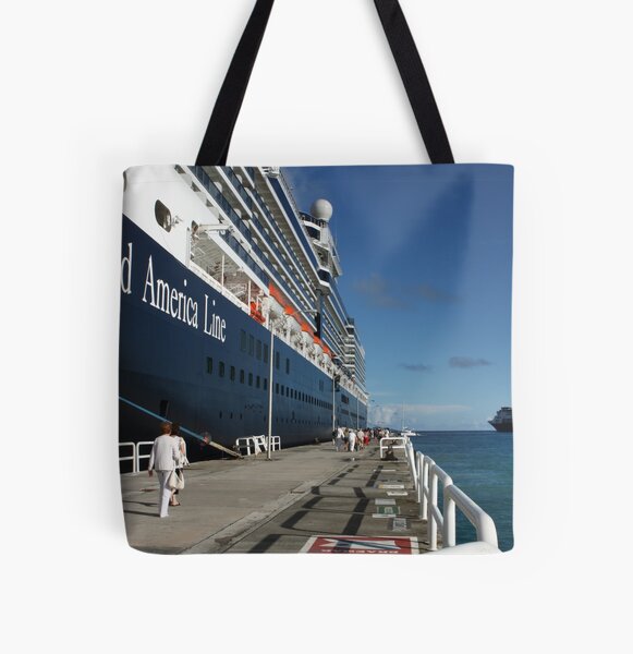 7,519 Shopping Cruise Ship Images, Stock Photos, 3D objects