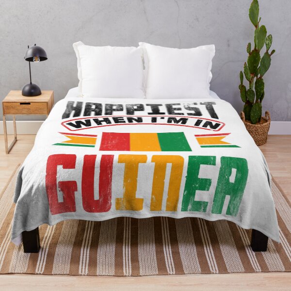 Artikelvorschau, Guinea Guinean Guinea Flag Happiest When Im In Guinea entworfen und verkauft von ShopTheStyle.