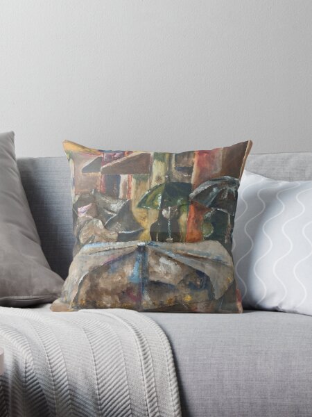 Rush in the rain Throw Pillow
