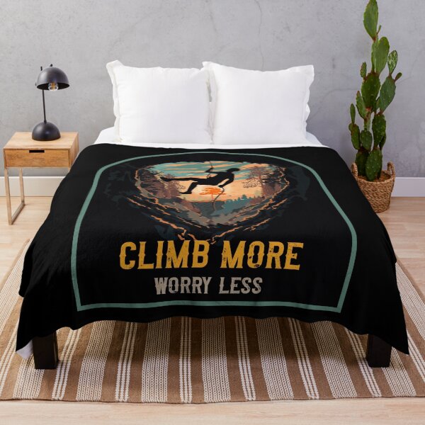 Artikelvorschau, Klettern Sie mehr Sorgen, weniger Seilklettern Zitat Berge Abenteuer entworfen und verkauft von HomeCoquette.