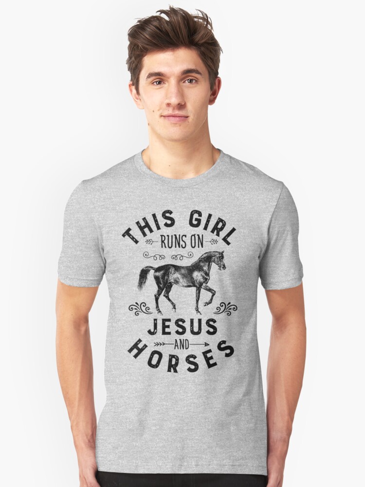 camisa sobre camiseta