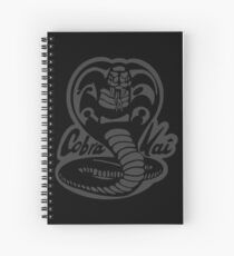 Verdunkelt: Cobra Kai Spiralblock