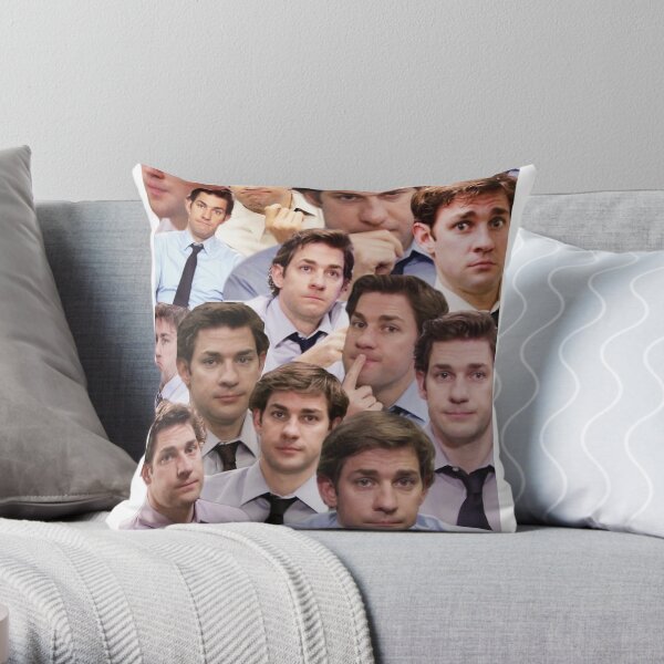 https://ih1.redbubble.net/image.480628713.1900/throwpillow,small,600x-bg,f8f8f8-c,0,120,600,600.u4.jpg