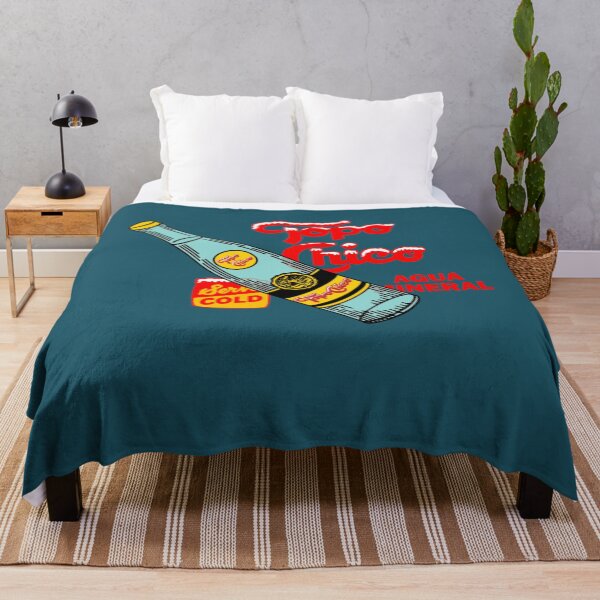 Aperçu de l'œuvre Eau mexicaine Agua Mineral Topo Chico. créée et vendue par JanickQuigley.