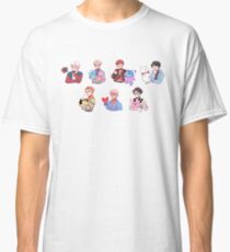 BTS mit ihren BT21 Freunden !!! Classic T-Shirt