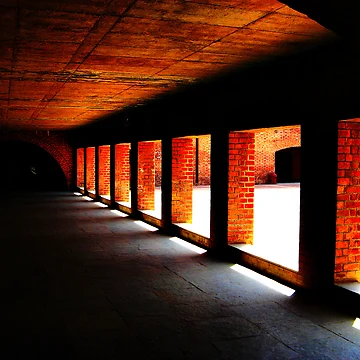 Imagen de la obra Red Pillars de " RiSH "