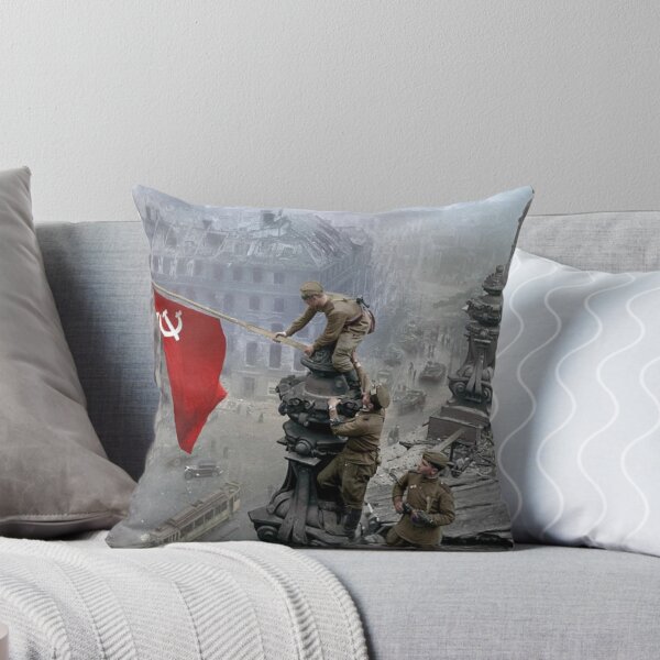 Item preview, Soviet soldiers defeat the Nazis  designed and sold by CyberArtsy.