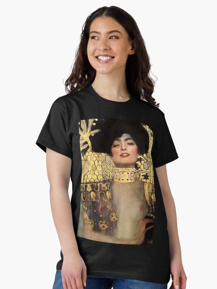Aperçu 2 sur 7. T-shirt classique avec l'œuvre Gustav Klimt, Judith créée et vendue par timelessfancy.