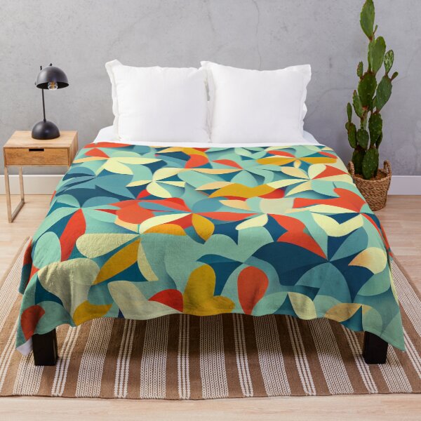Aperçu de l'œuvre Flat Dynamic Triangular Floral Pattern Digital Painting créée et vendue par CodeAndColors.
