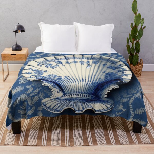 Item preview, Vintage clamshell designed and sold by hamptonstyle.
