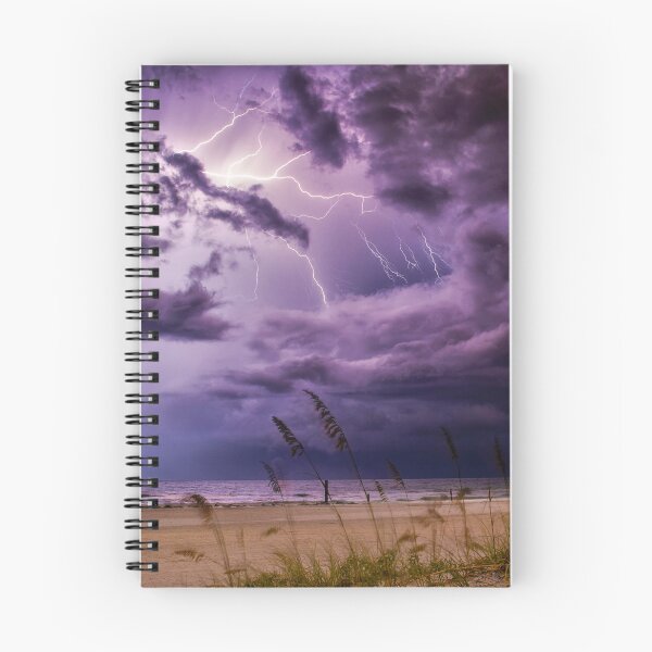 Artikelvorschau, Lila Gewitter entworfen und verkauft von CraftedWithLove.