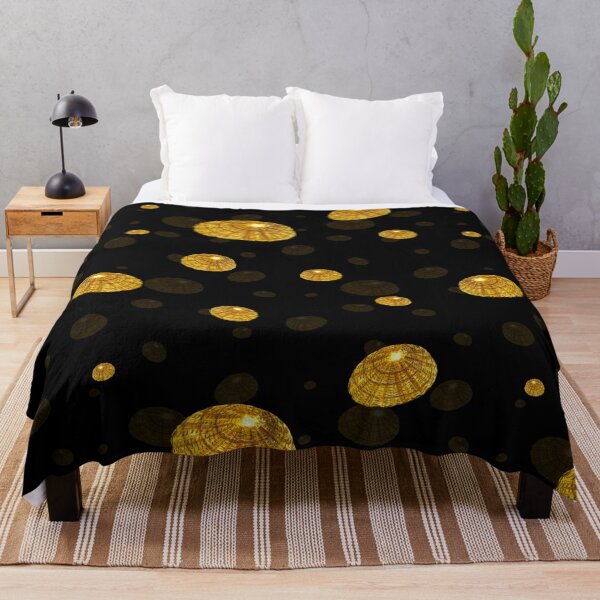 Artikelvorschau, Seashell yellow pattern simple a watercolor black entworfen und verkauft von Yana Mustafina | Boho Soulful Designs.