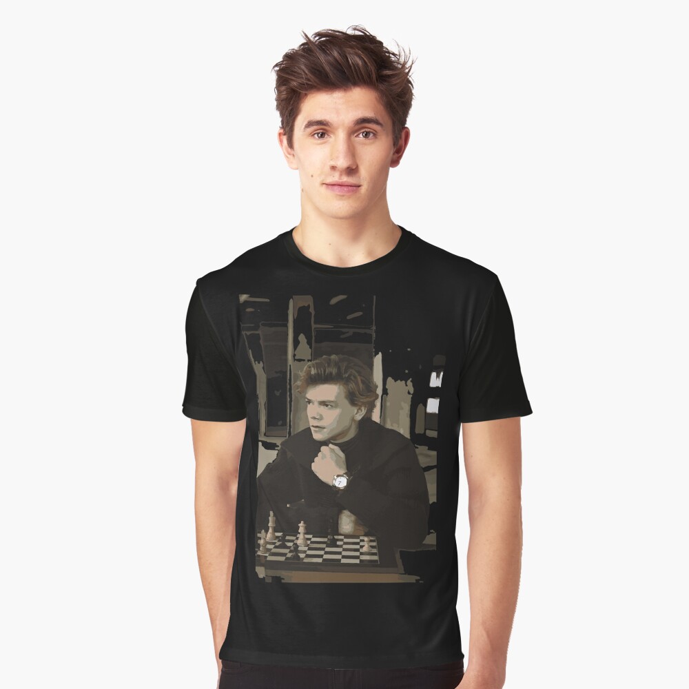 Benny Watts or Thomas Brodie-Sangster Music-loving actor plays guitar retro  | Essential T-Shirt