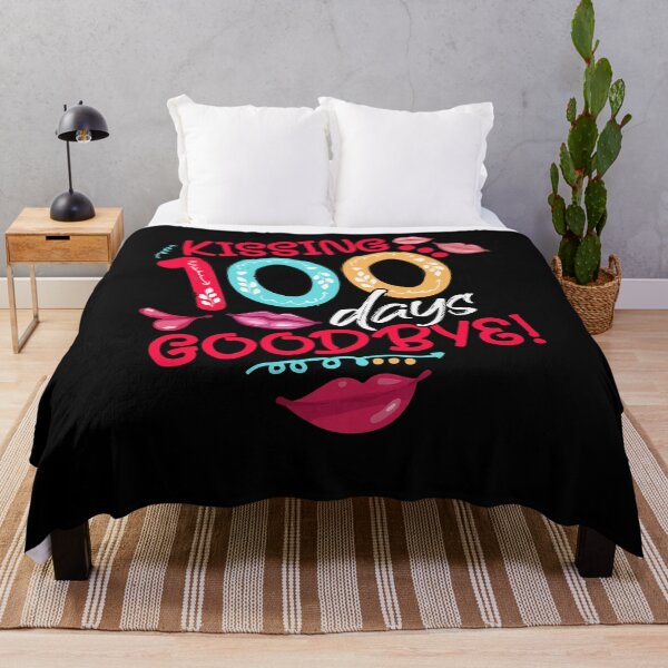 Item preview, Besos 100 días de despedida Divertidos 100 días de clases designed and sold by Dressed For  Duty.