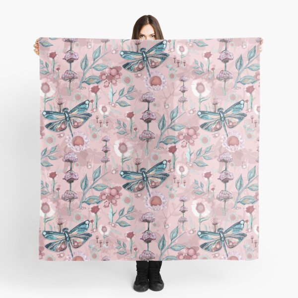 Blush Pink Dragonfly Flower Garden Pañuelo