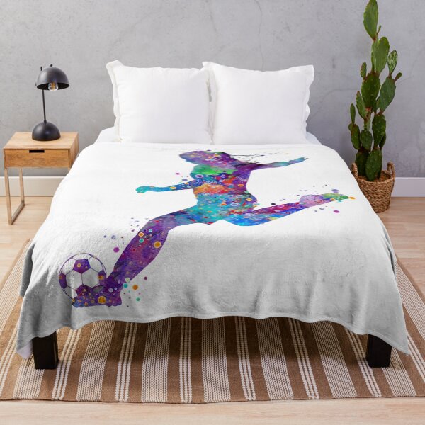 Artikelvorschau, Mädchen-Fußballspieler, der Pose-Aquarell schießt entworfen und verkauft von LotusGifts.