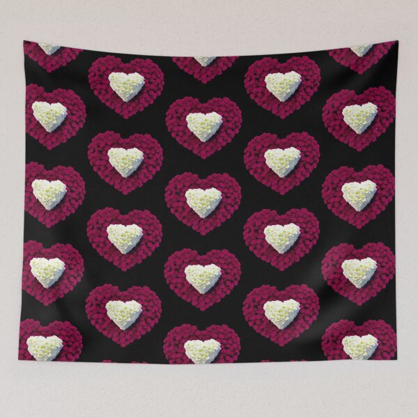 Artikelvorschau, Red Flowers Heart entworfen und verkauft von Digiheart.
