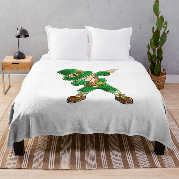 Item preview, Camiseta estampada DABBING unisex para hombre del Día de San Patricio Irish Paddys Irlanda designed and sold by LioRag.
