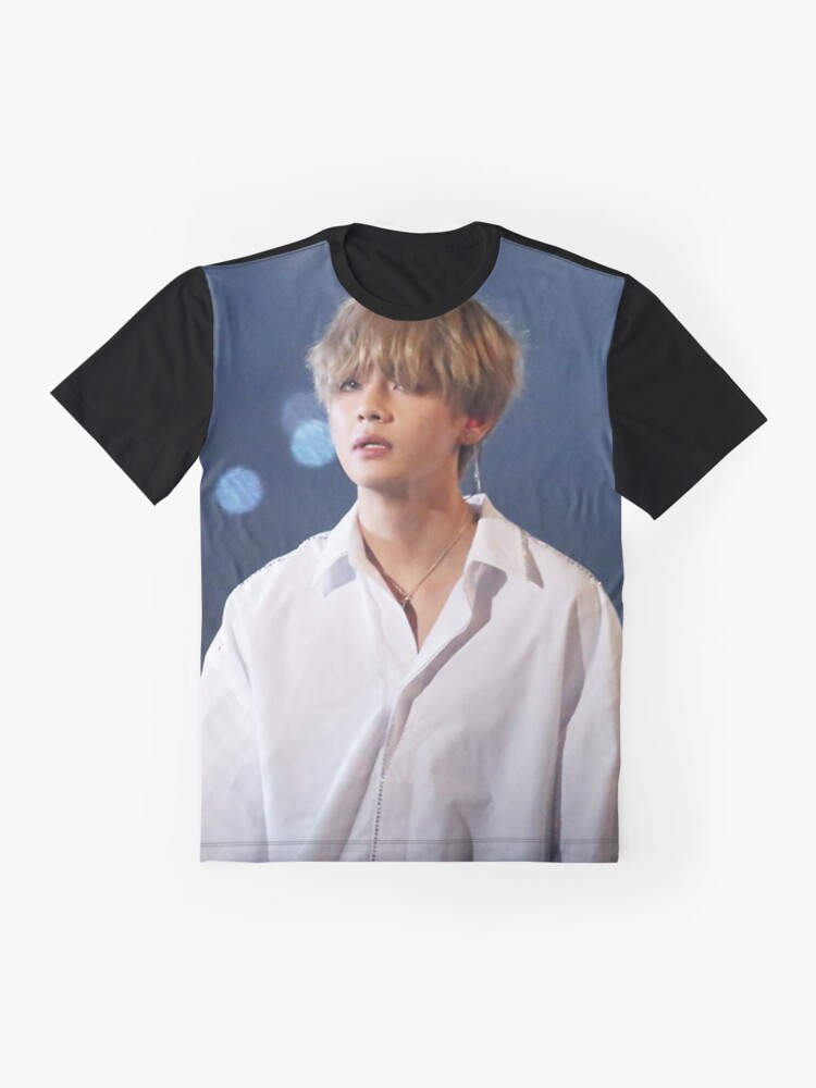 kim taehyung in t shirt