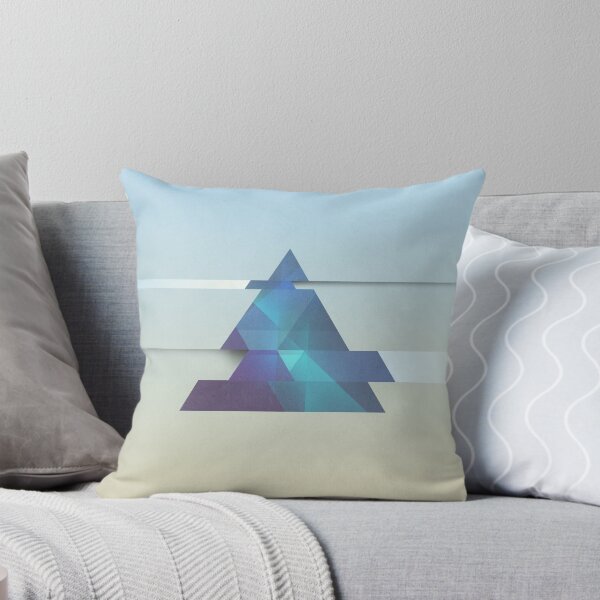 Aperçu de l'œuvre Triangular créée et vendue par Alyn Spiller.