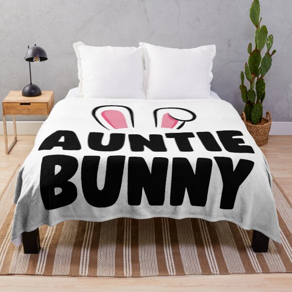 Artikelvorschau, Auntie Bunny entworfen und verkauft von PaulSDesign.