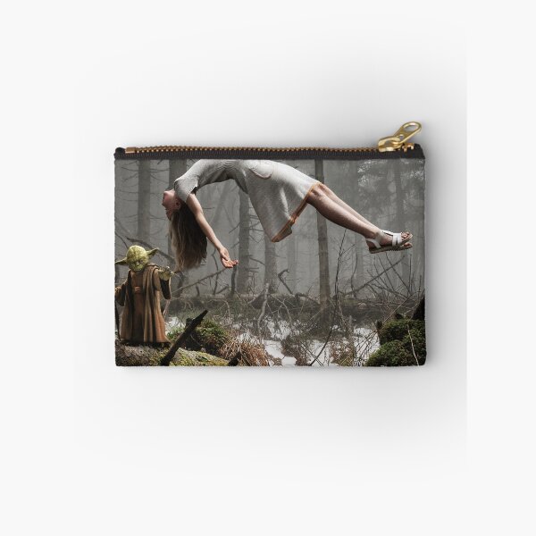 Item preview, Yoda utilizando la fuerza designed and sold by MosaicMagic.