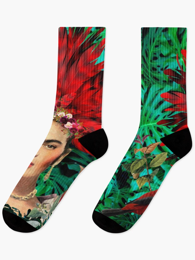 Aperçu 1 sur 5. Chaussettes avec l'œuvre Frida Kahlo Plumes Rouges créée et vendue par Muycote.