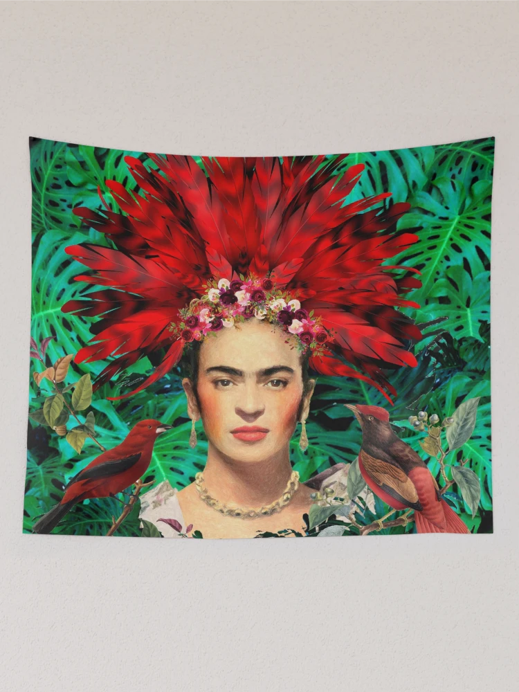 Aperçu 2 sur 3. Tentures avec l'œuvre Frida Kahlo Plumes Rouges créée et vendue par Muycote.
