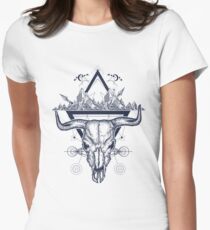Bull skull Women's Fitted T-Shirt