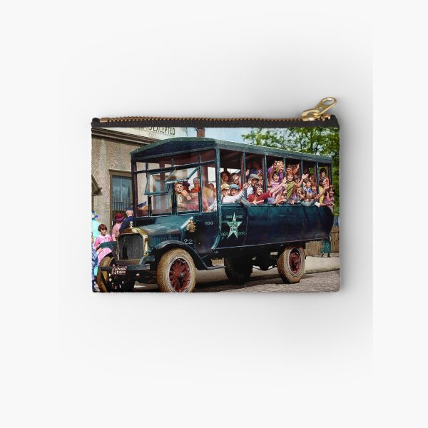 Artikelvorschau, Star Bus Line Co. mit Waisenkindern in einer Exkursion um 1923 entworfen und verkauft von lexmil.