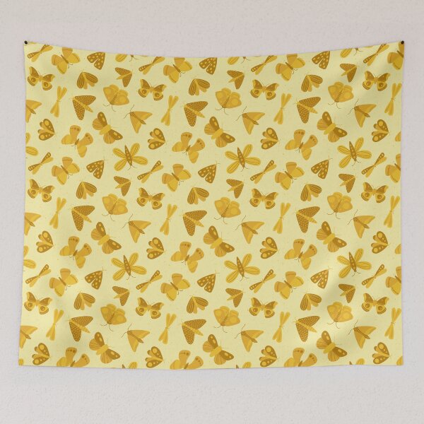Aperçu de l'œuvre Papillons de Nuit et Papillons sur Fond Moucheté Clair - jaune - SHW1006 D créée et vendue par Shiny Happy World.