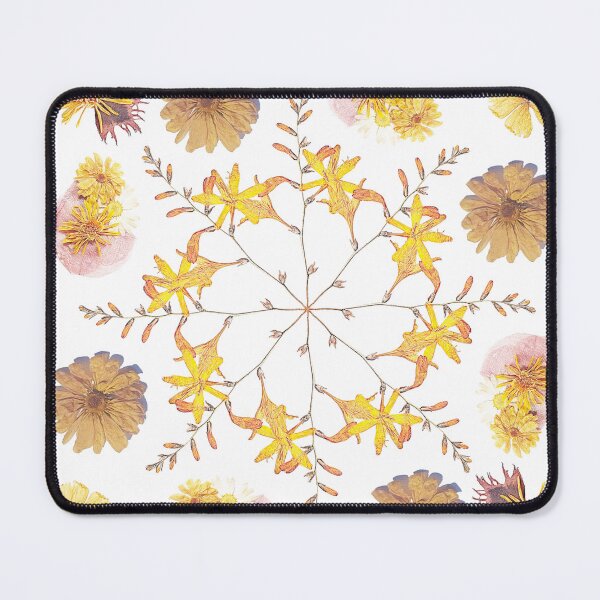 Item preview, pressed flowers designed and sold by Bethan Rose Studio.