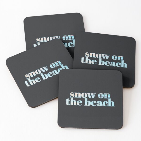 Artikelvorschau, Schnee am Strand entworfen und verkauft von sadieillust.